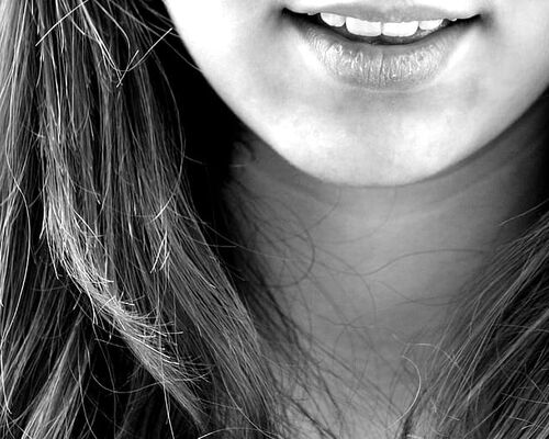 smile-laugh-girl-teeth