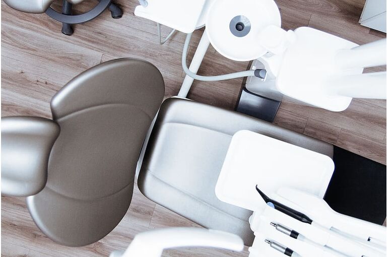 chair-dentist-dental-clinic3